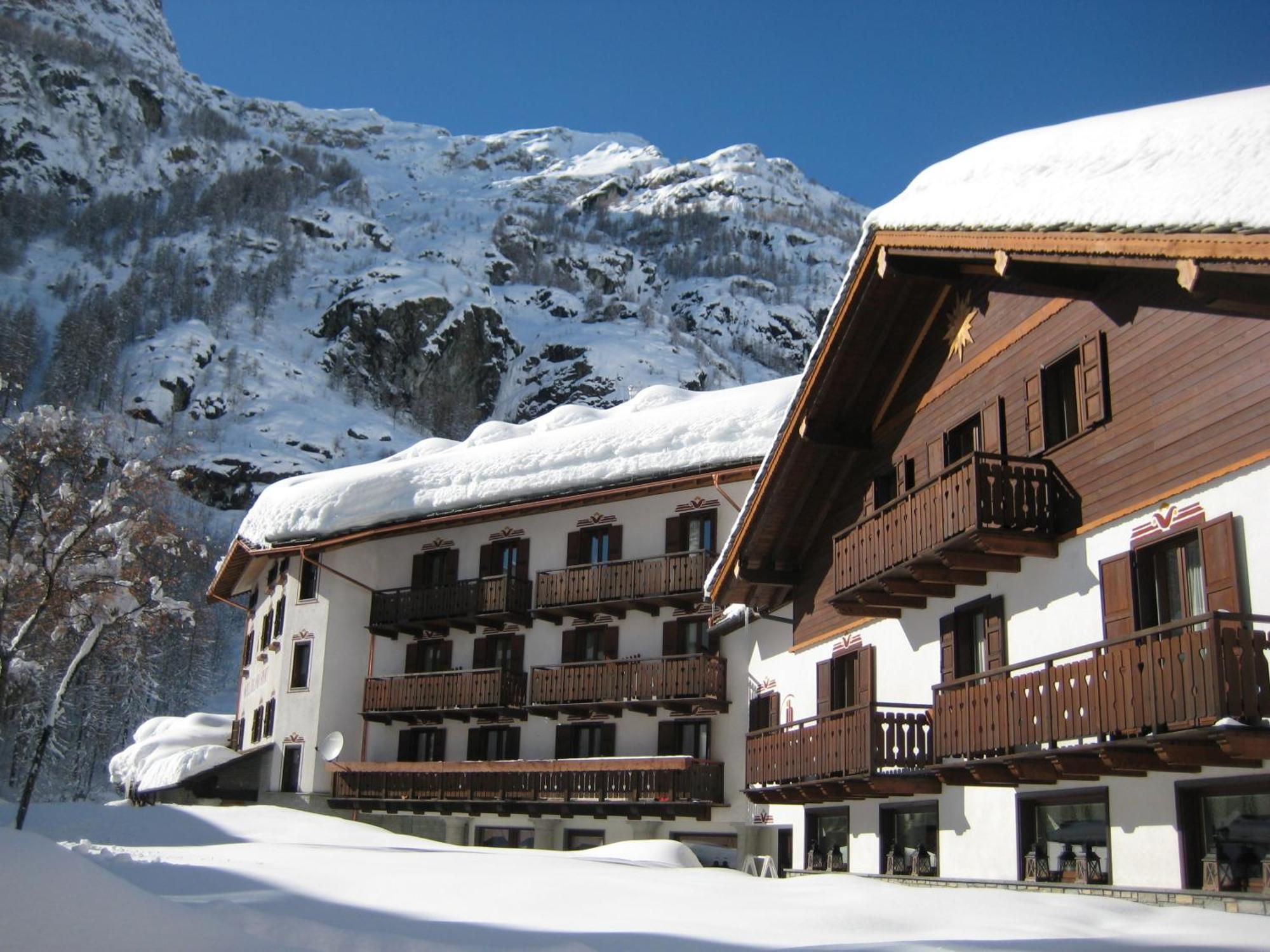 Hotel Jolanda Sport Gressoney-la-Trinité Exteriör bild