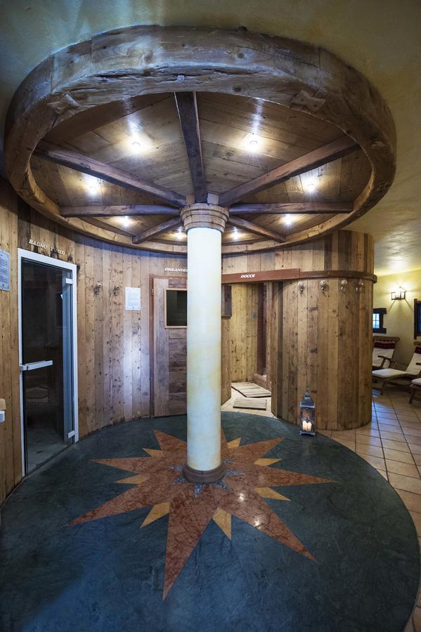 Hotel Jolanda Sport Gressoney-la-Trinité Exteriör bild